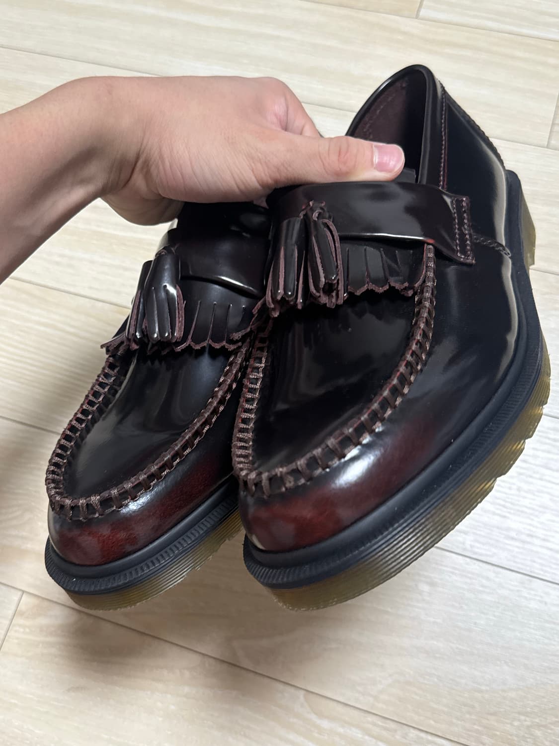 닥터마틴 아드리안 아카디아 레더 로퍼 체리레드 270 상품이미지4