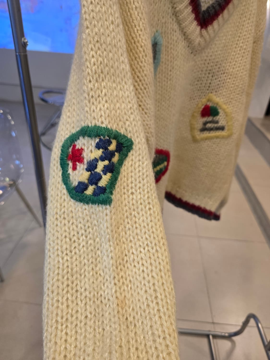 자수니트 상품이미지4