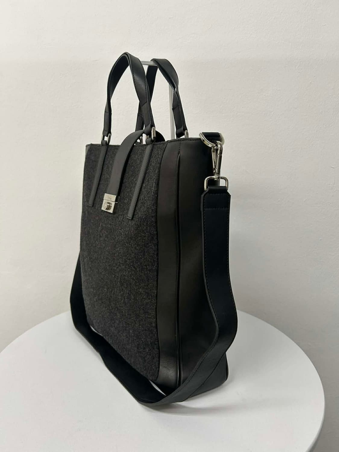 티파니앤코 가죽 울 투웨이 빅 토트백 크로스 겸 숄더백 상품이미지2