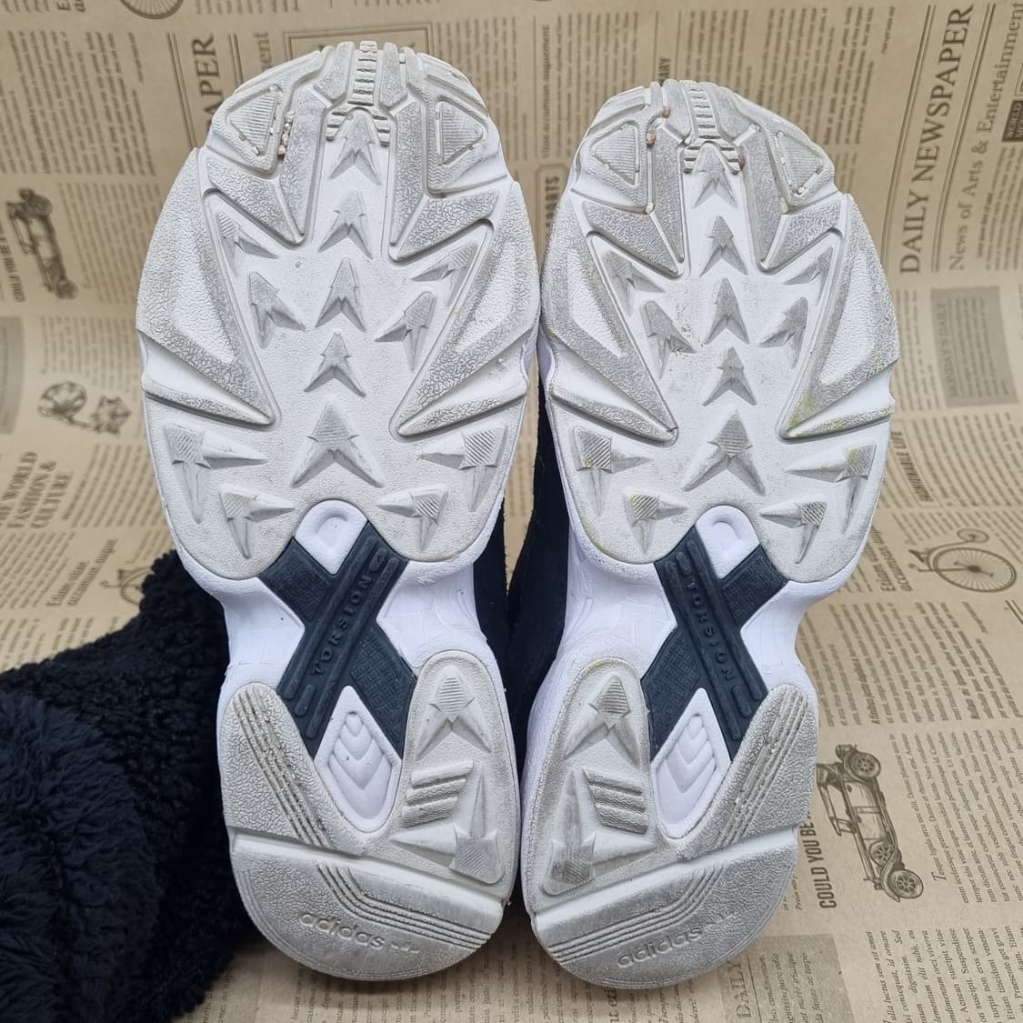 아디다스 팔콘 블랙 스니커즈250 상품이미지3