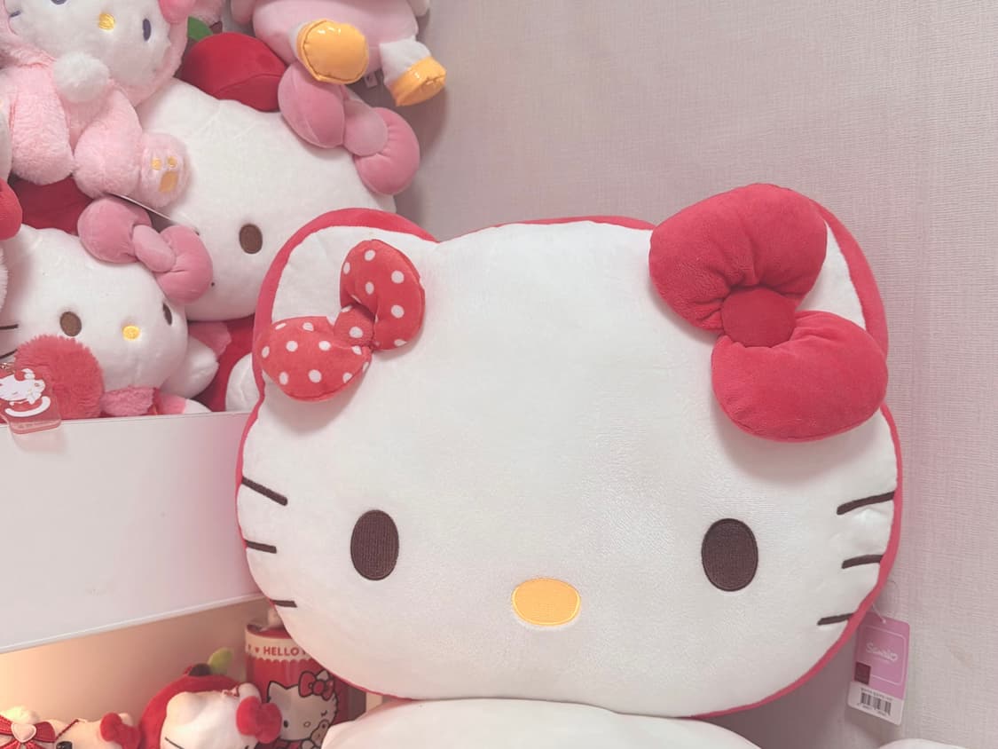 키티 얼굴 리본 쿠션 중형 상품이미지1