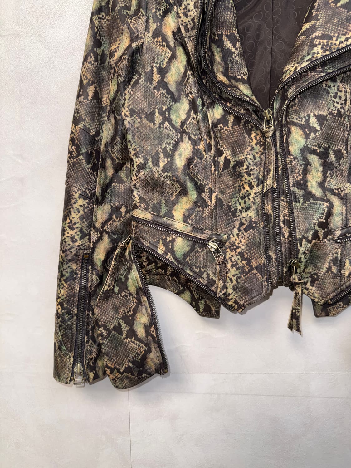 DOHO khaki brown goat skin python jacket 상품이미지6