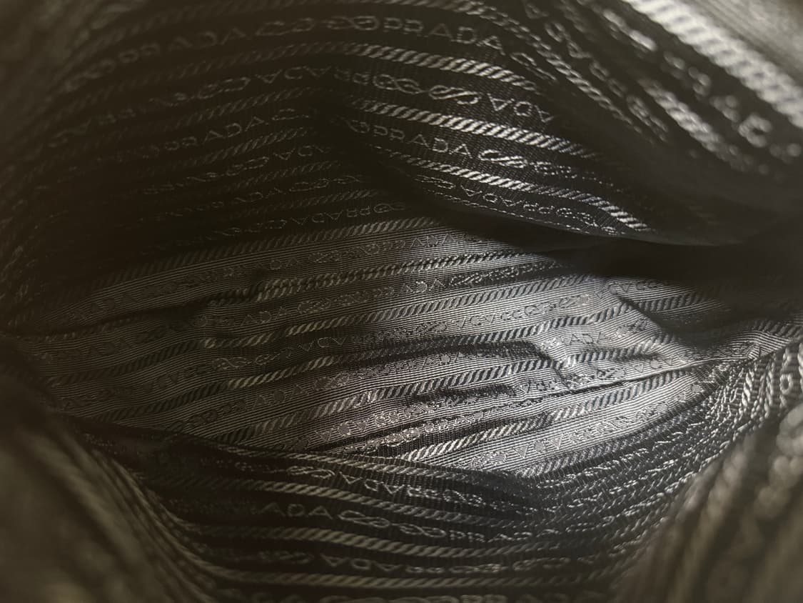 프라다 나일론 사피아노 테수토 숄더백 블랙 상품이미지9