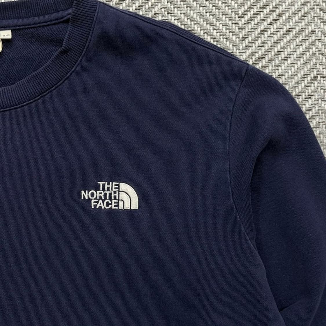 노스페이스 베이직 로고 맨투맨 v2062 상품이미지5