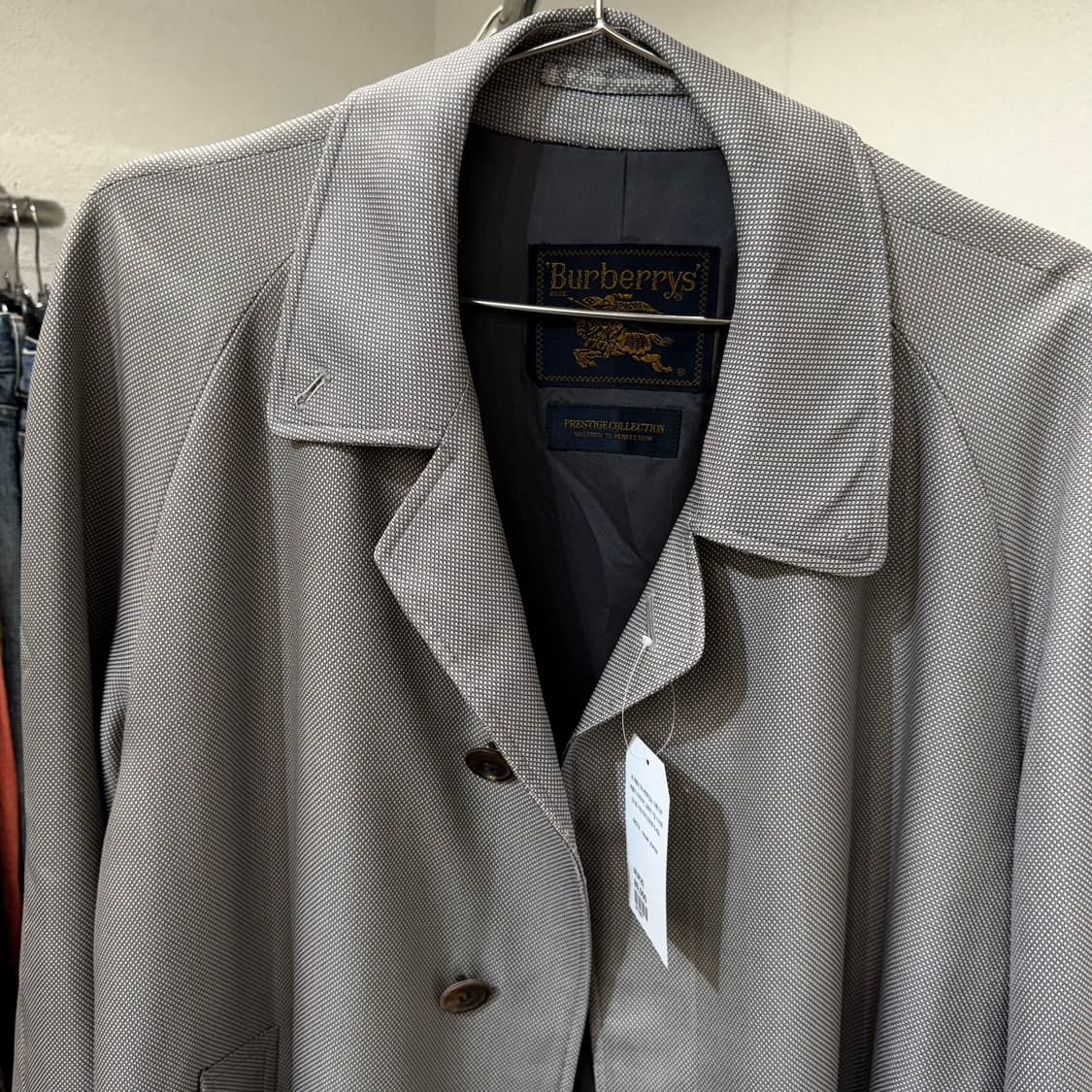 버버리 클래식핏 트렌치 코트 상품이미지2