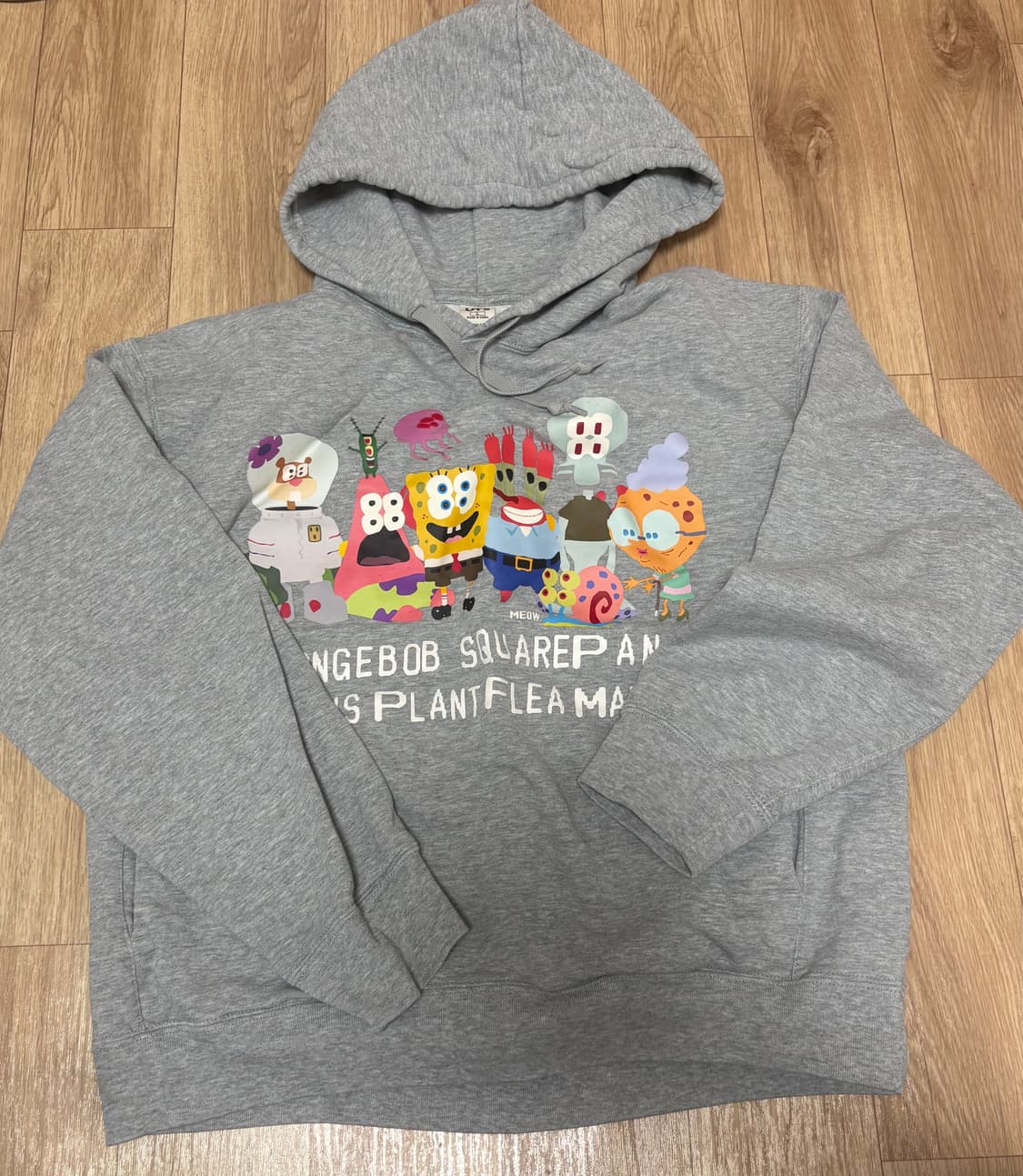 유니클로 스폰지밥 상품이미지1