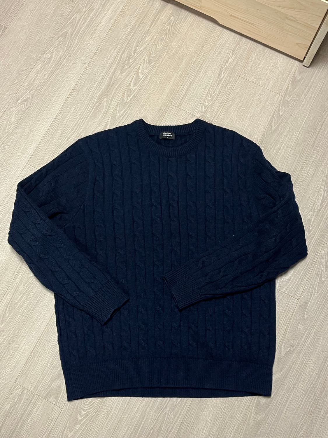 (실착3회) 무신사 스탠다드 울 캐시미어 케이블 크루 넥 니트 상품이미지3