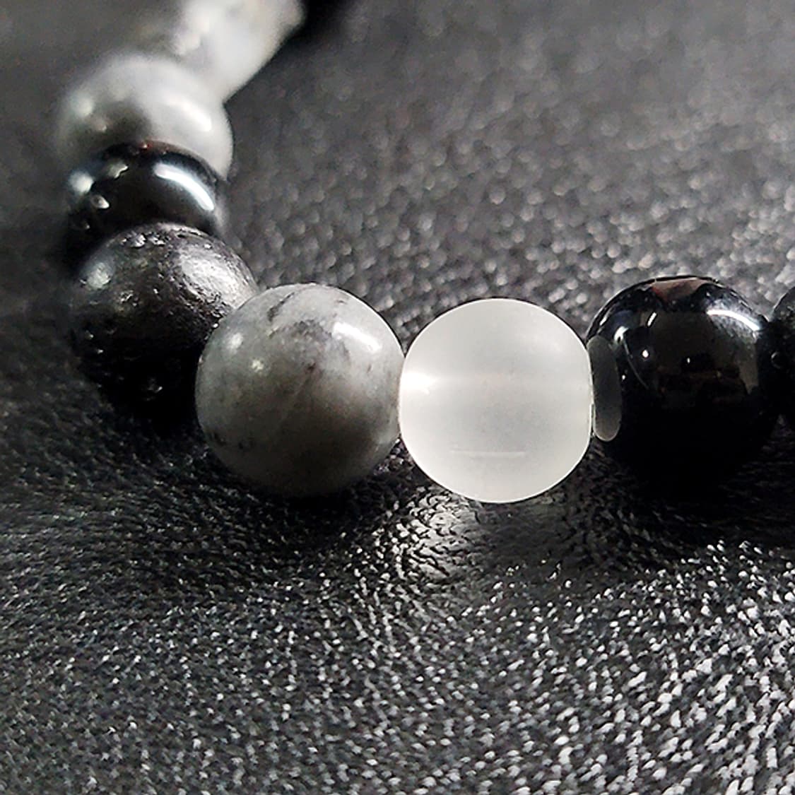 Erynd 하울라이트 바솔트 8mm 남자 빈티지 우주 원석 팔찌 상품이미지4