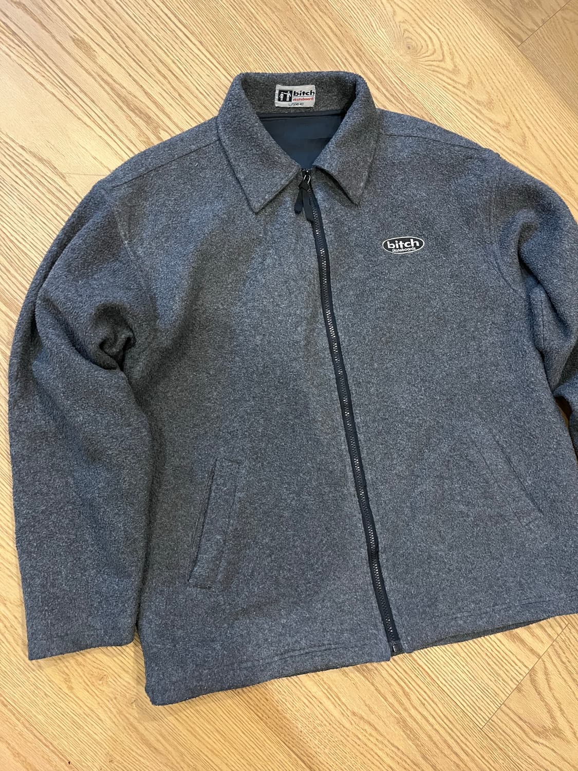 빈티지 BITCH SKATEBOARDS 짚업 플리스 상품이미지1