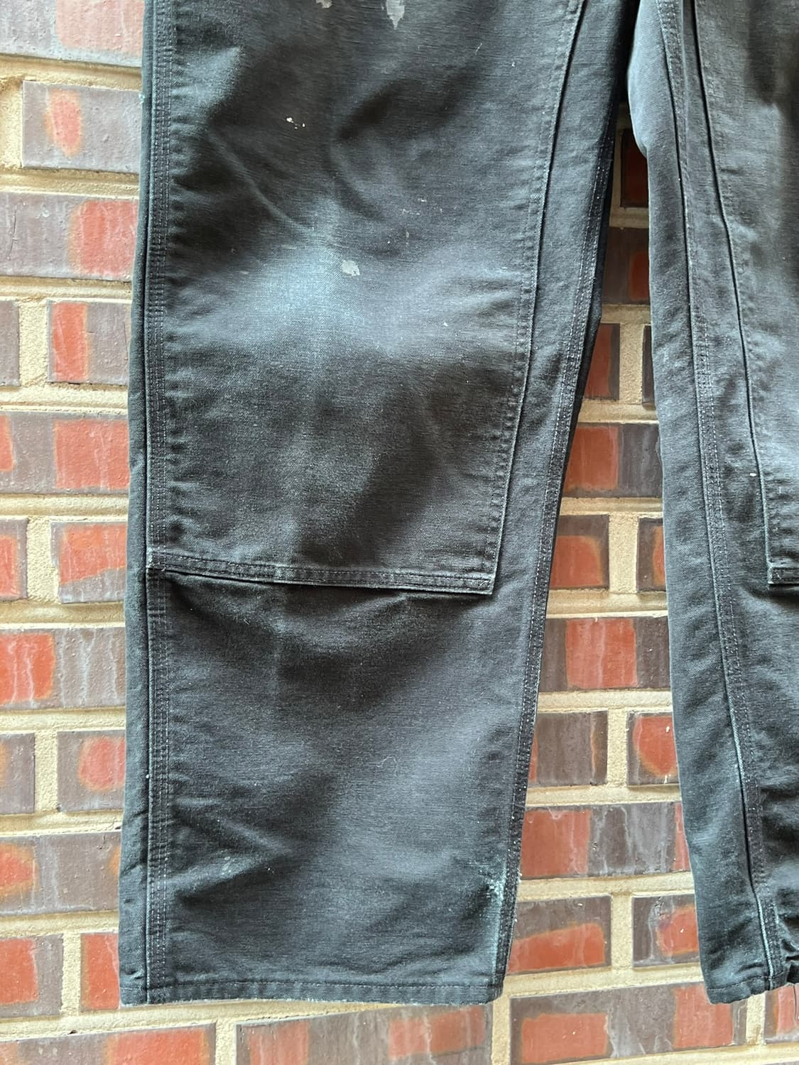 [44] 칼하트 B01 블랙 더블니 USA 블랙 페이딩 워크 팬츠 상품이미지4