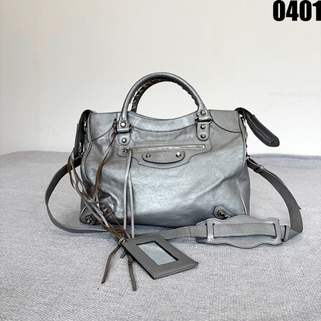 발렌시아가 모터백 클래식 시티 스타일 토트 겸 숄더백 0401 상품이미지1