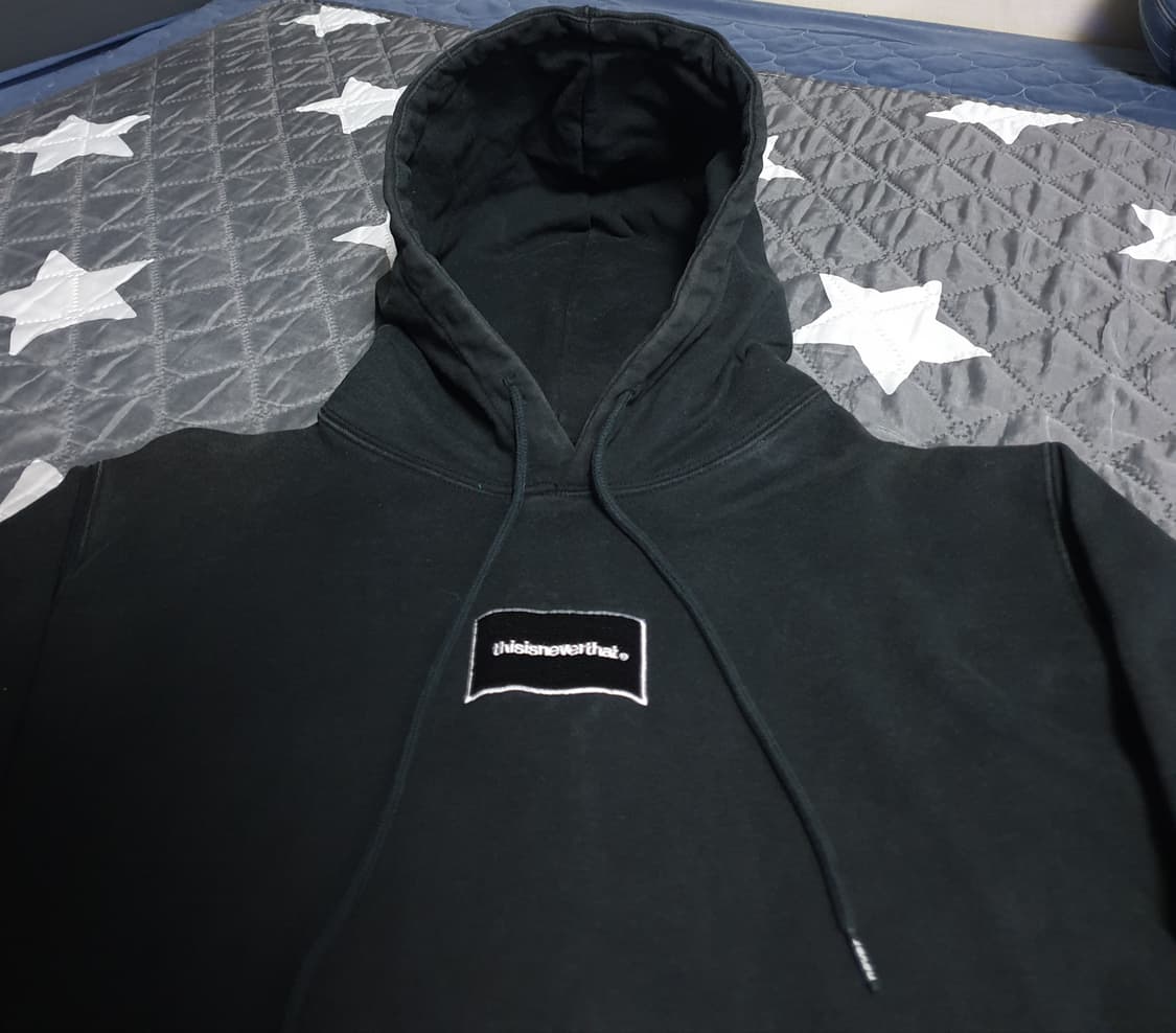 디스이즈네버댓 레터링 박스 자수 혜비코튼 기모 후드티 블랙 (S) 상품이미지2