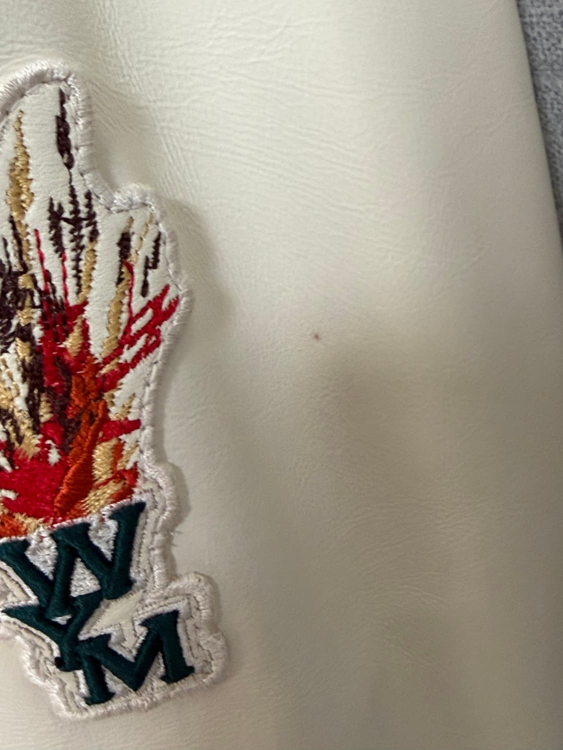 우영미 바시티자켓(48) 판매합니다. 상품이미지3