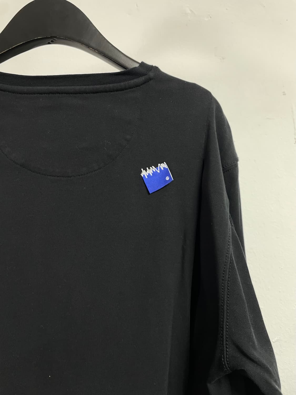 아더에러 X 자라 롱 슬리브 티셔츠 (on.229)   상품이미지4