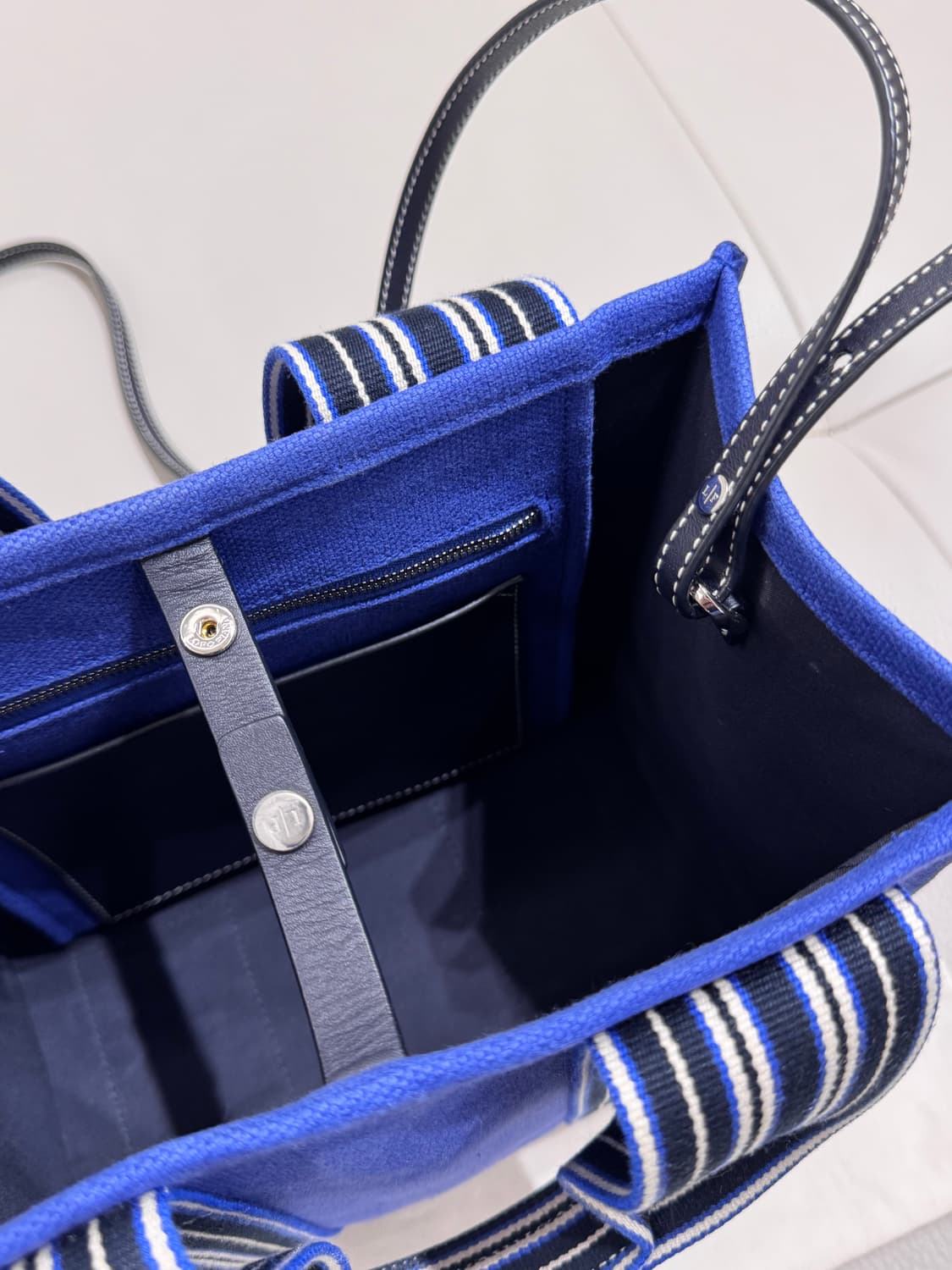 로로피아나 수트케이스 스트라이프 미니 상품이미지5