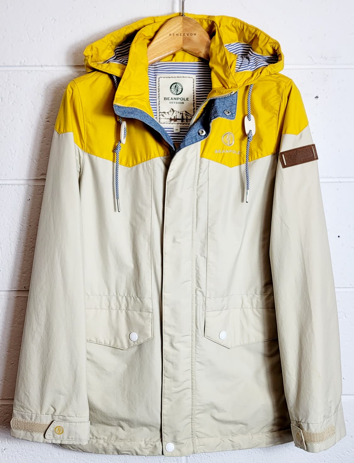 빈폴 아웃도어(여성용) 후드 바람막이자켓 판매 상품이미지2