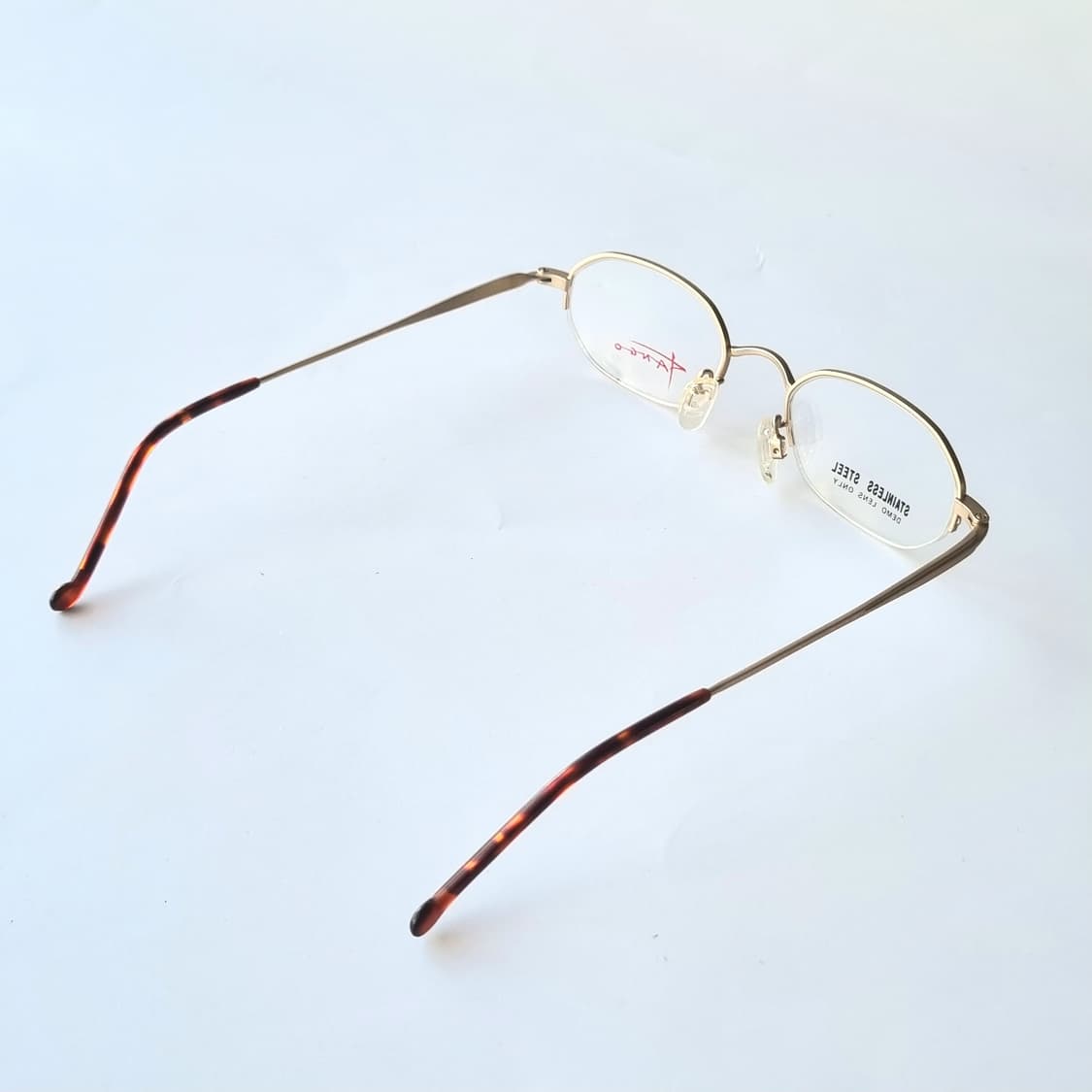 데드스탁 미니멀 클래식 하프림 골드 안경테 750 상품이미지6