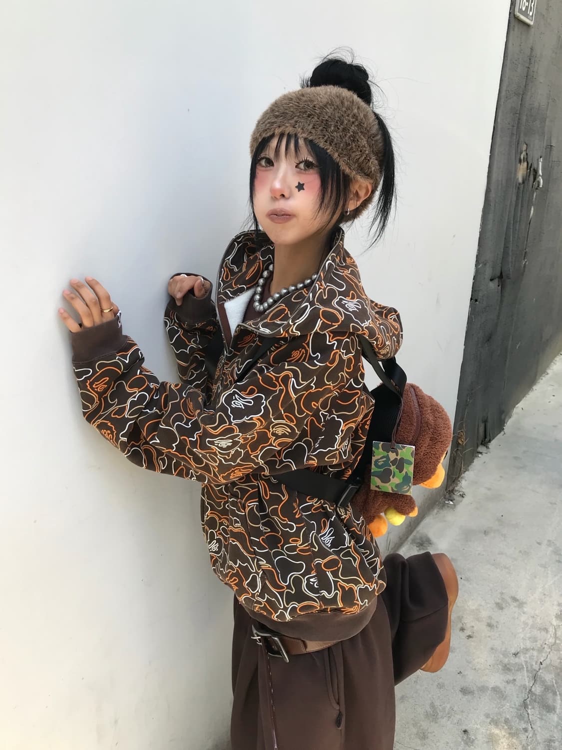 베이프 네온 브라운 투웨이 후드집업 상품이미지3