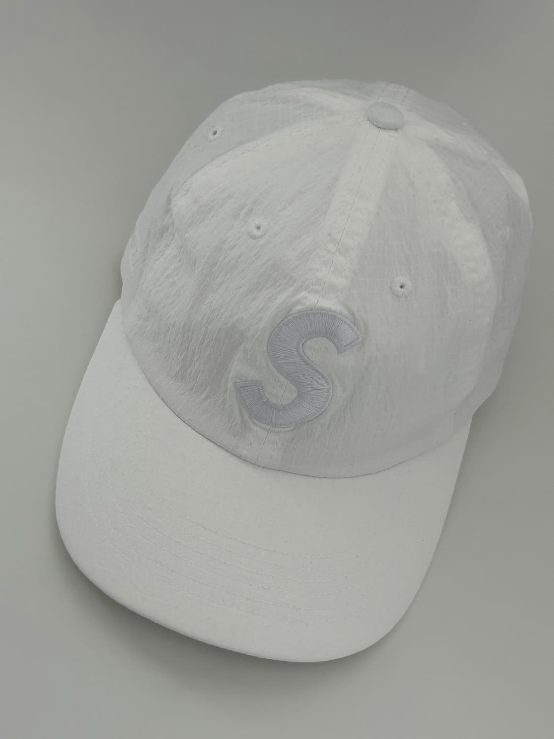 슈프림 코듀라 립스탑 S 로고 6-패널 화이트 - 23SS 모자 캠프캡 상품이미지1
