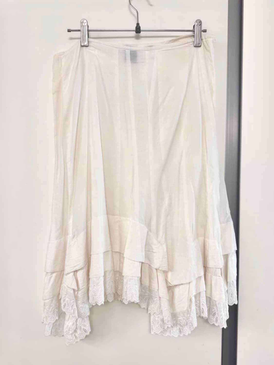 Comme des garcons 화이트 러플 언발스커트 m 상품이미지1