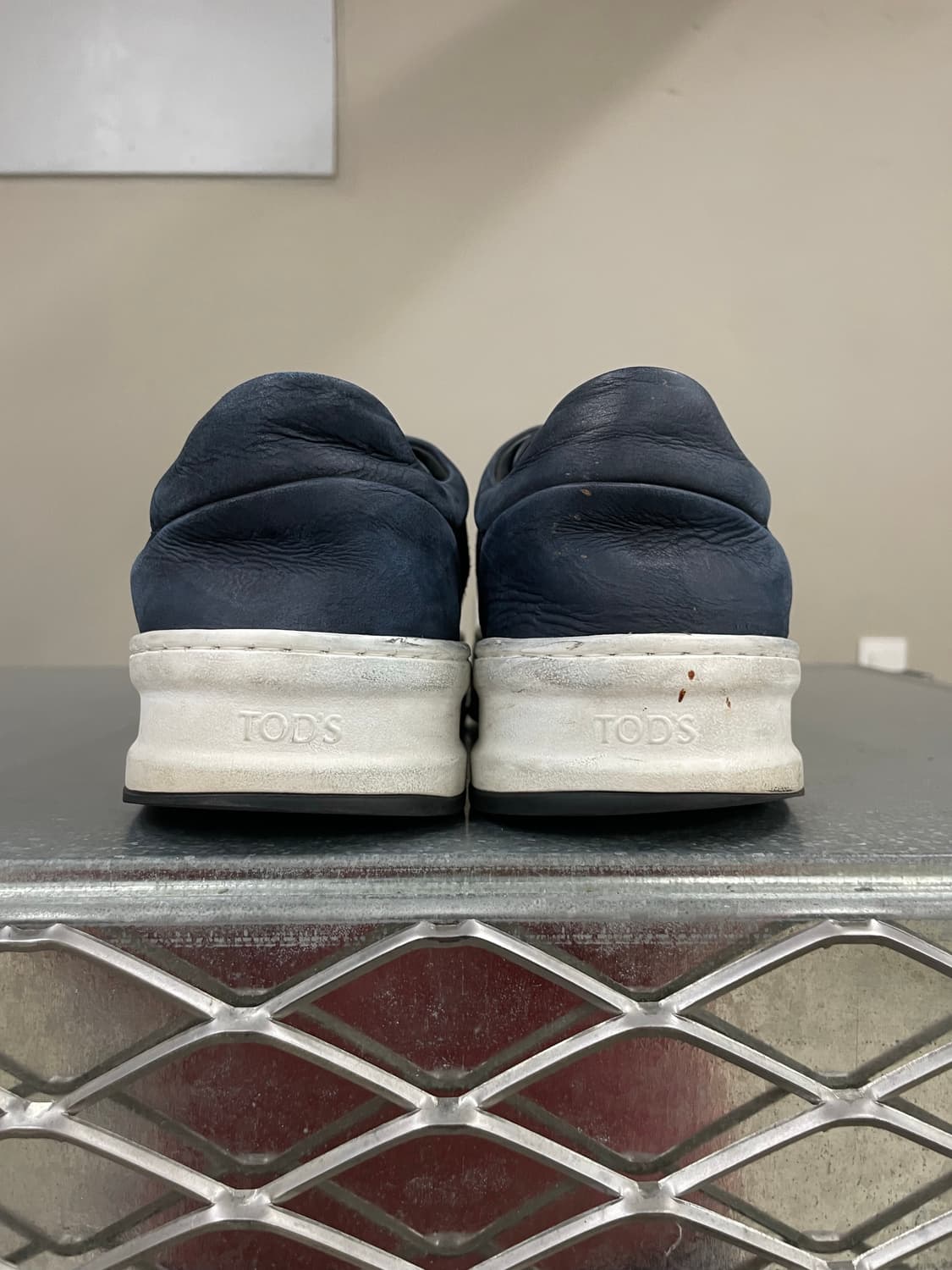 토즈 나부크 스니커즈 블루 6 상품이미지3