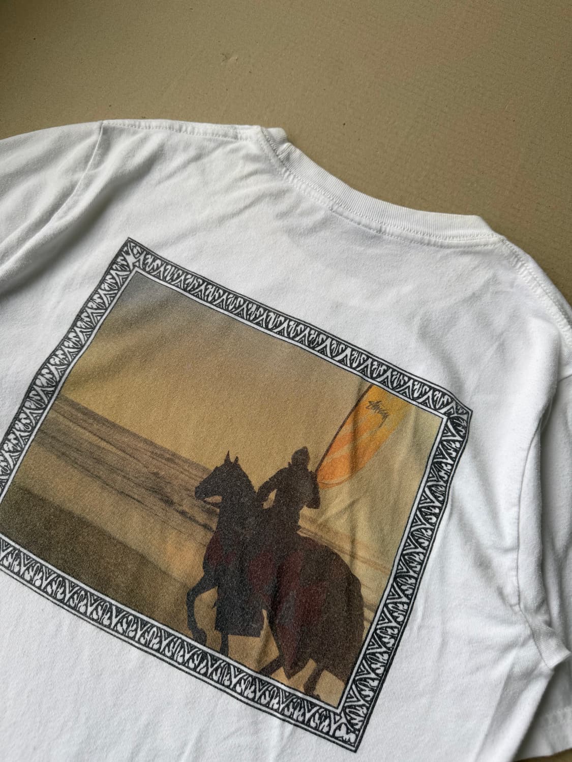 스투시 Knight 반팔 티셔츠 상품이미지2