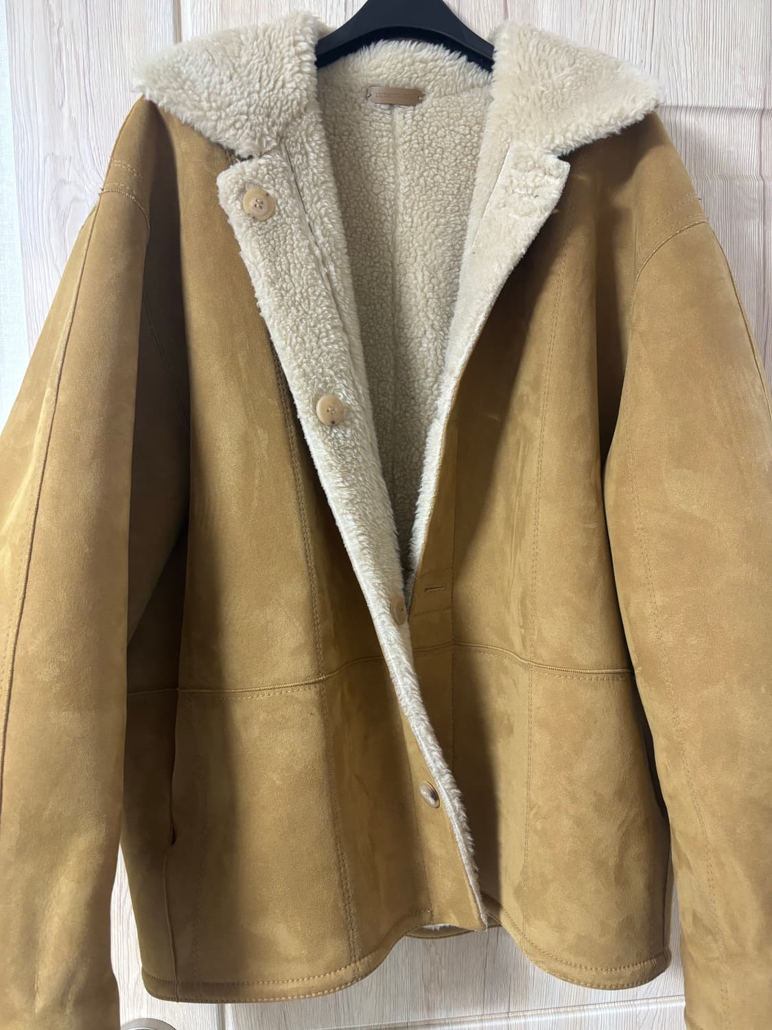 르917 르셉템버 리버시블 무스탕 상품이미지1