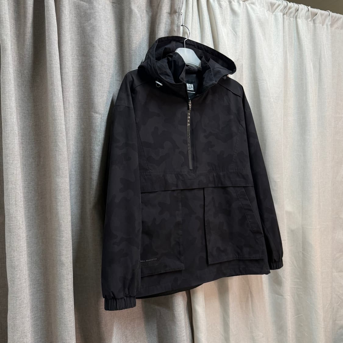 [XL] NBA 밀워키 벅스 카모 아노락 바람막이 후드자켓 상품이미지1