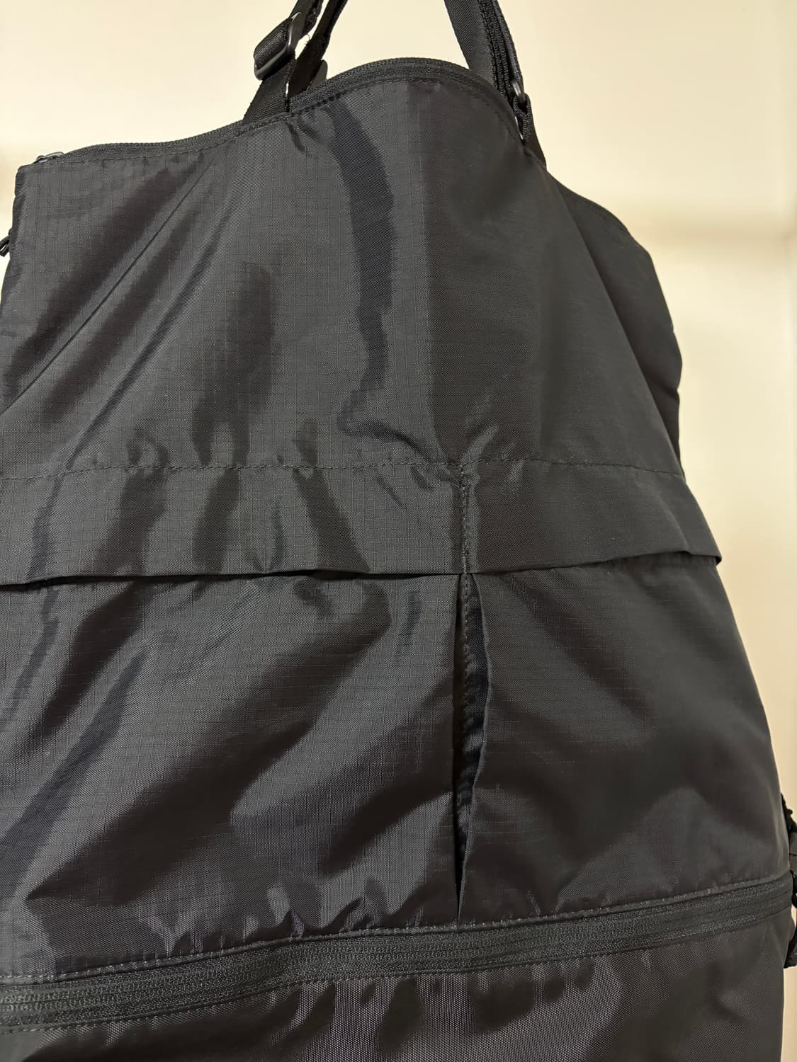 유니클로 유니포터 유틸리티 투웨이백 초기버전 블랙 상품이미지3