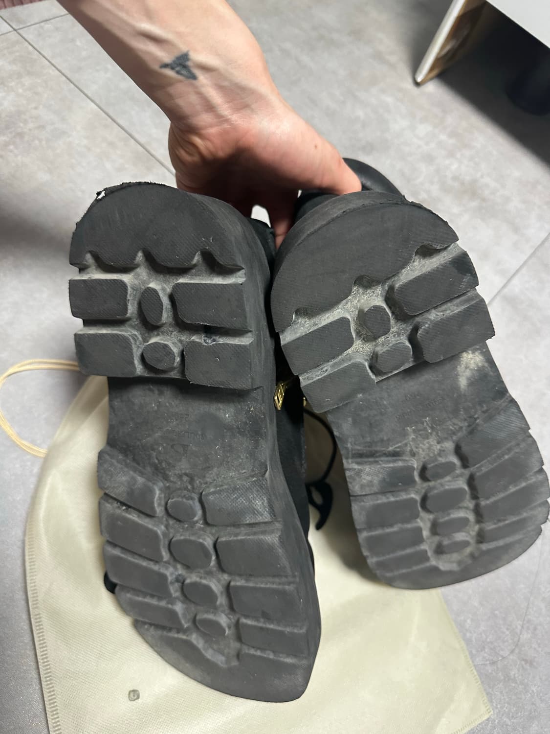 쏘유레슈어 벨루가 블랙 260 상품이미지8