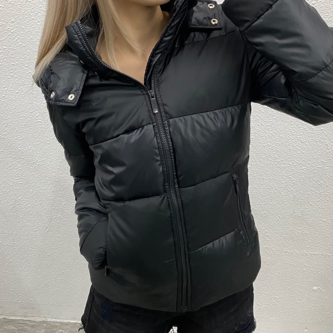 아디다스 파이어버드 블랙 후드패딩 90 상품이미지2