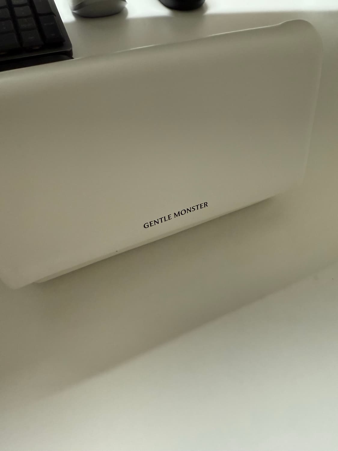 젠틀몬스터 칼 KARL 01 블랙 상품이미지4