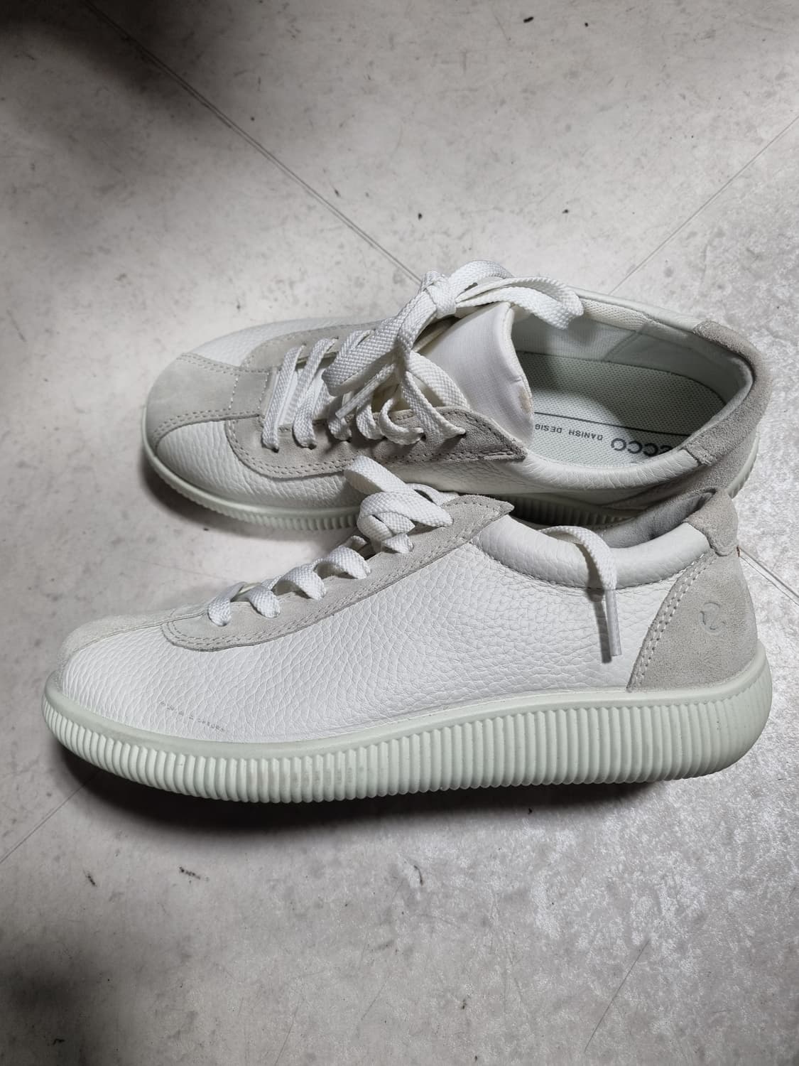 에코 여성 스니커즈  상품이미지2