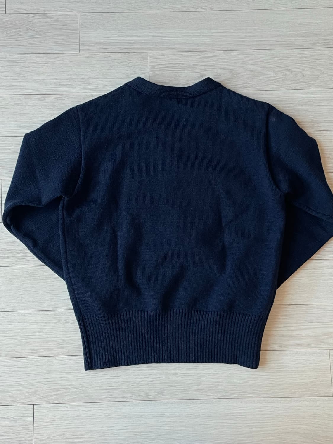 Remains 리메인클로딩 브이넥 니트 상품이미지2