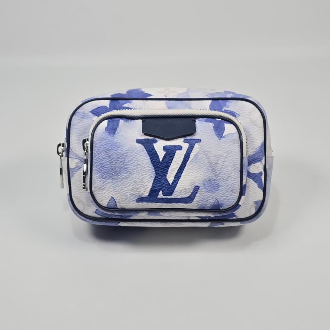 루이비통 모노그램 워터컬러 아웃도어 크로스백 상품이미지2