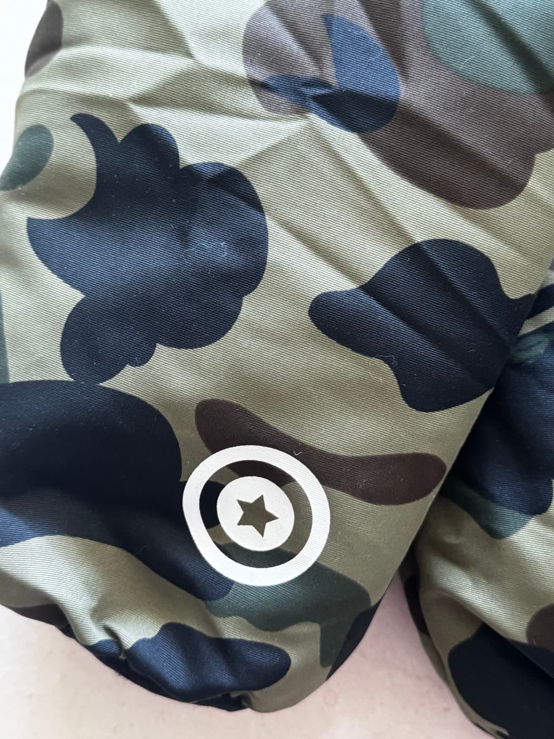 베이프 샤크 녹계 패딩 상품이미지5