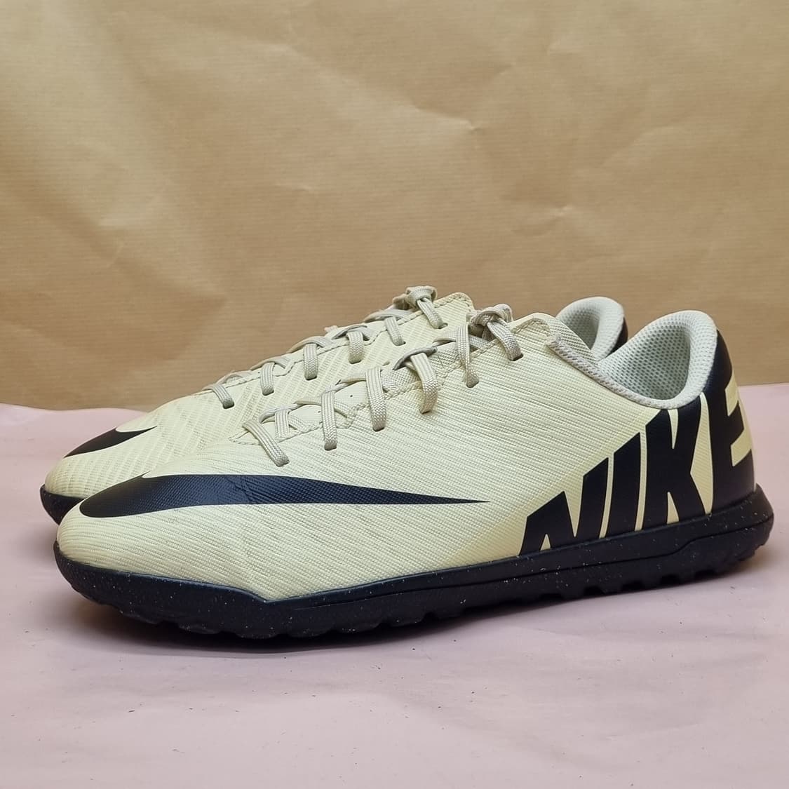 나이키 머큐리얼 베이퍼15 풋살화 240 상품이미지1