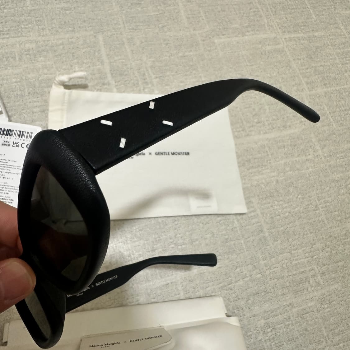젠틀몬스터x메종 마르지엘라 레더 mm106 선글라스 상품이미지2