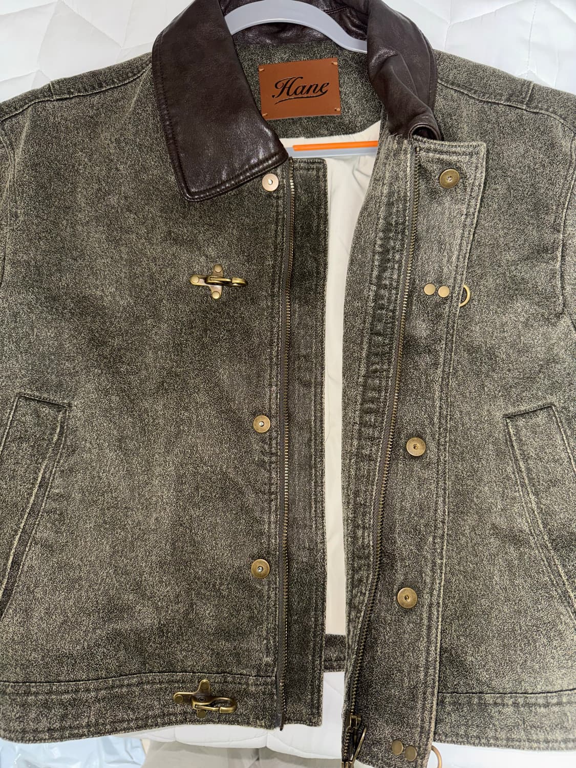 HANE 하네 플레인 버클 레더 자켓_Olive Drape 상품이미지5