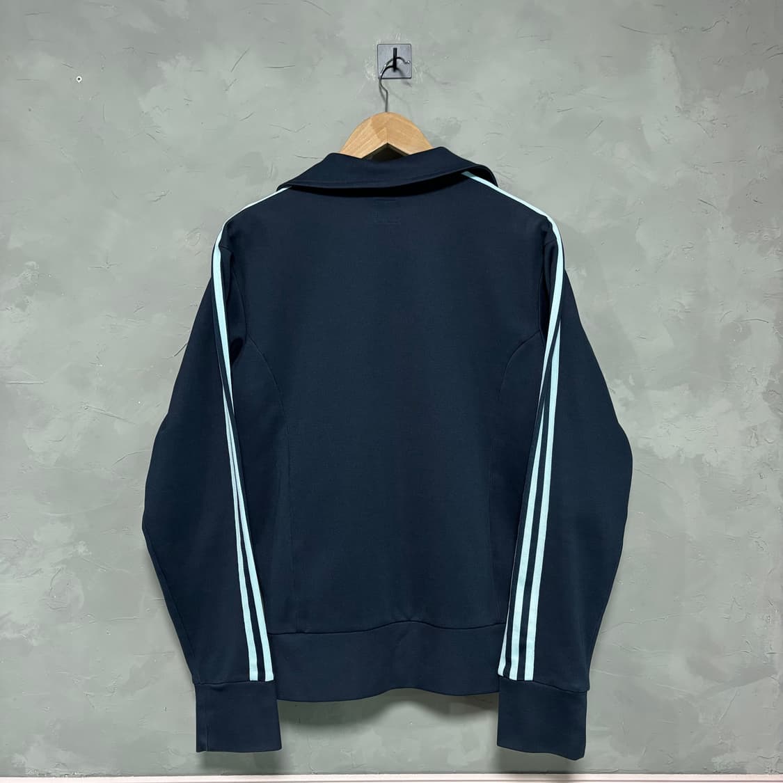 아디다스 빅로고 유로파 져지 트랙탑 네이비 하늘 상품이미지4