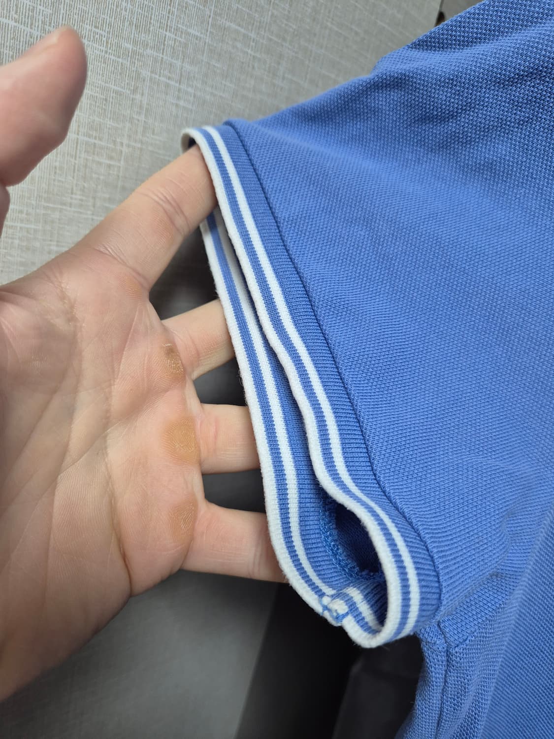 정품 몽클레어 카라 반팔티 105-XL 상품이미지7