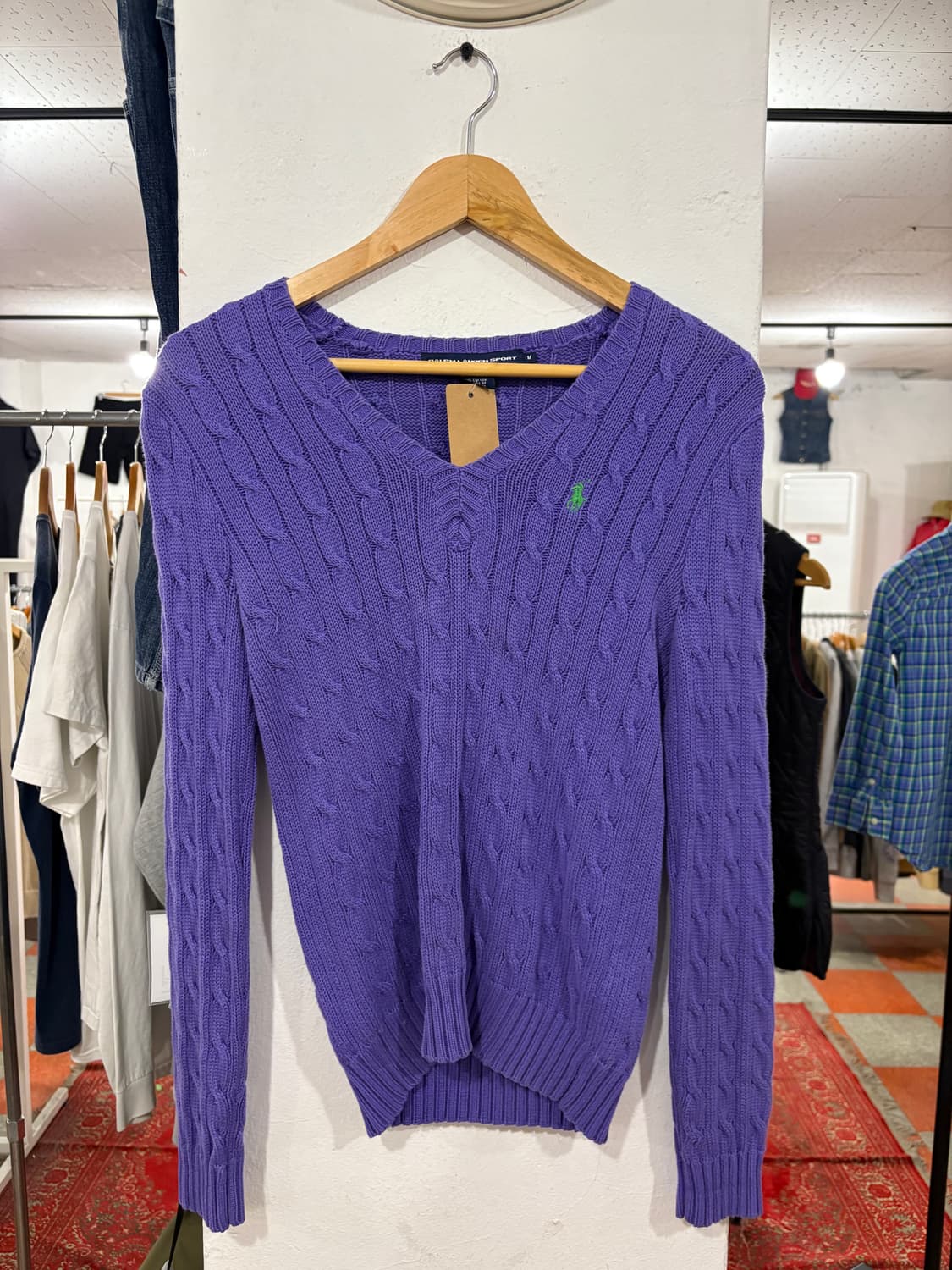 폴로 꽈배기 브이넥 상품이미지1