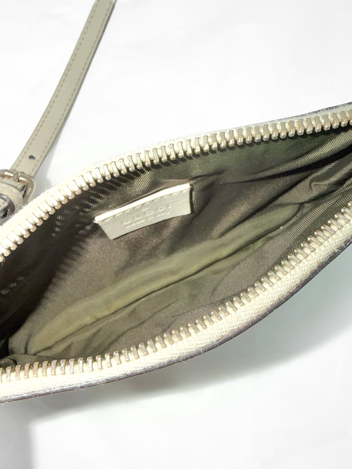 구찌 GG 인터로킹 시마 레더 미니 크로스백 상품이미지7