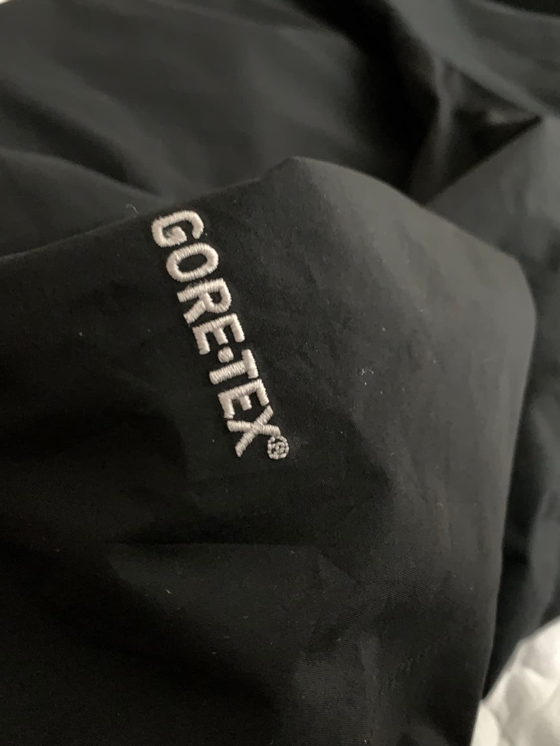 노스페이스 고어택스 바람막이 블랙 100  상품이미지2