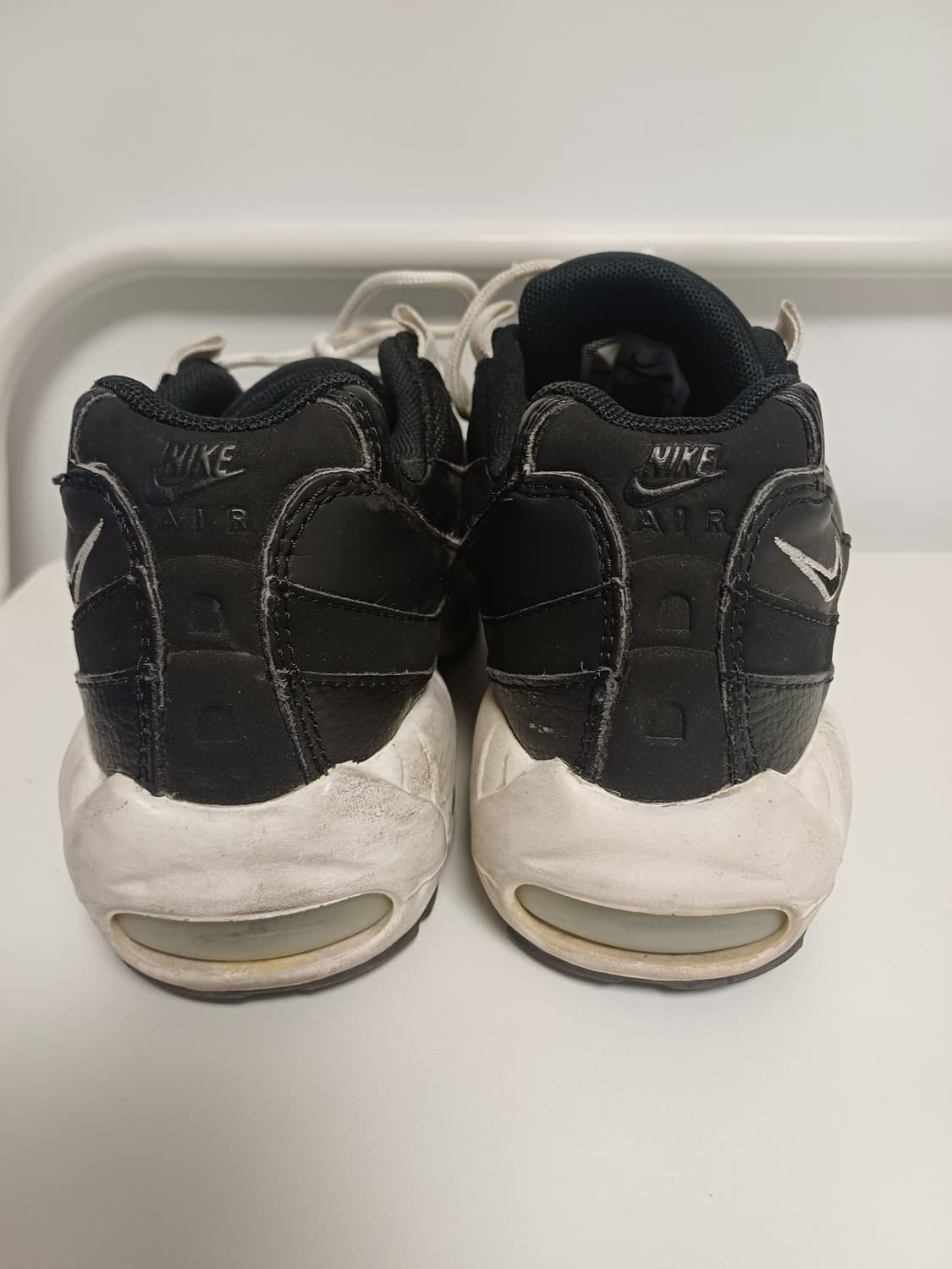 나이키 에어 맥스 95 블랙 (230) - 상태 양호, 에어 짱짱 상품이미지3