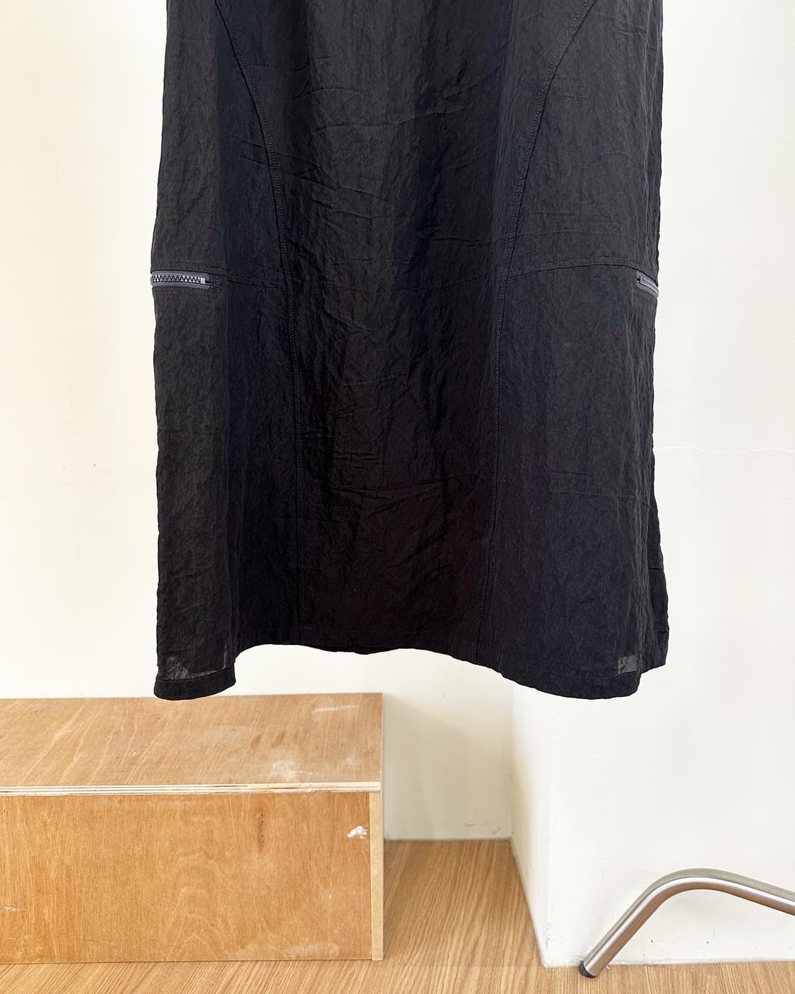 쿨라지 블랙 지퍼 밴딩 롱 스커트  상품이미지3