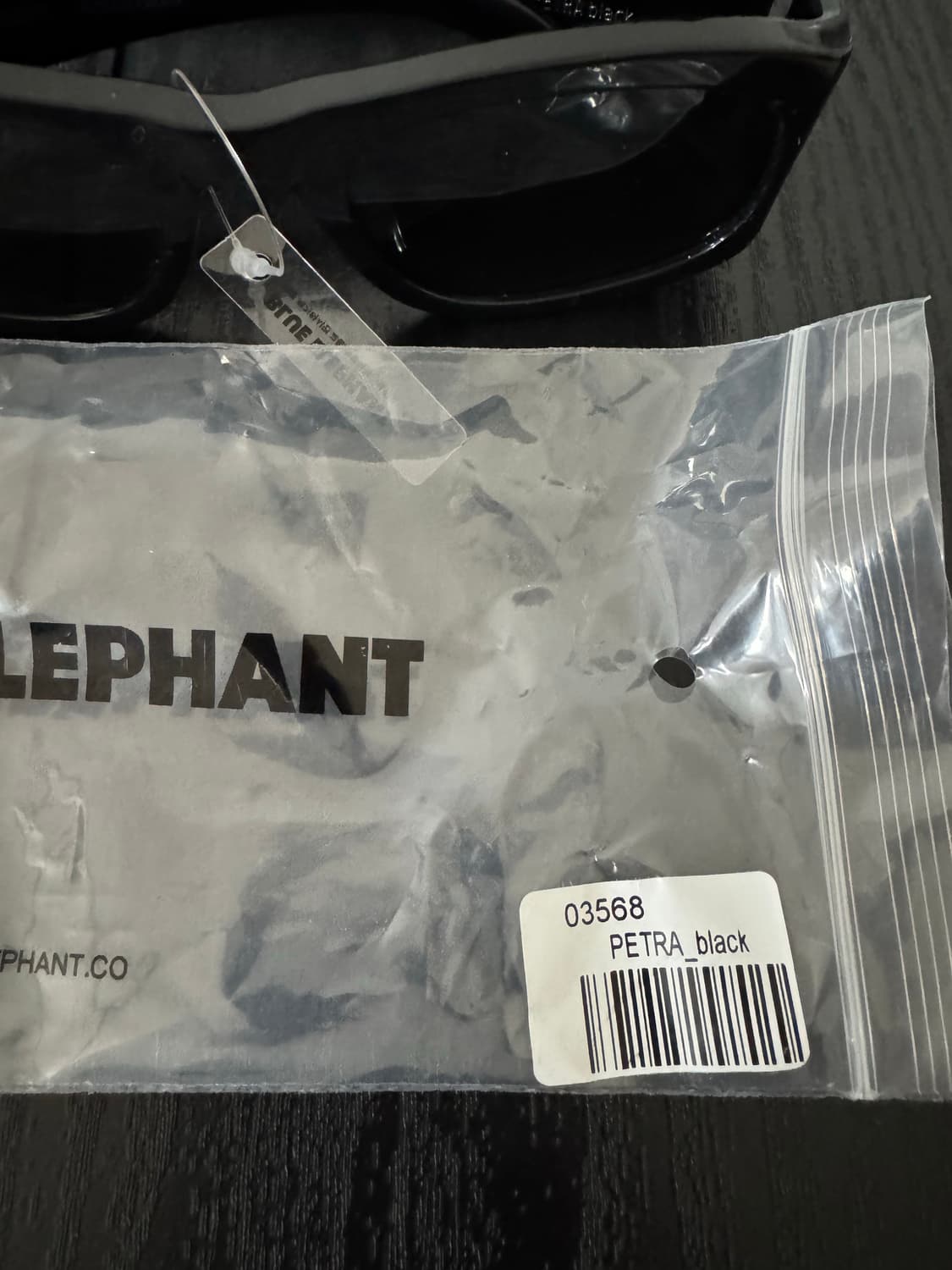 블루엘리펀트 Petra Black 선글라스 새상품 상품이미지5