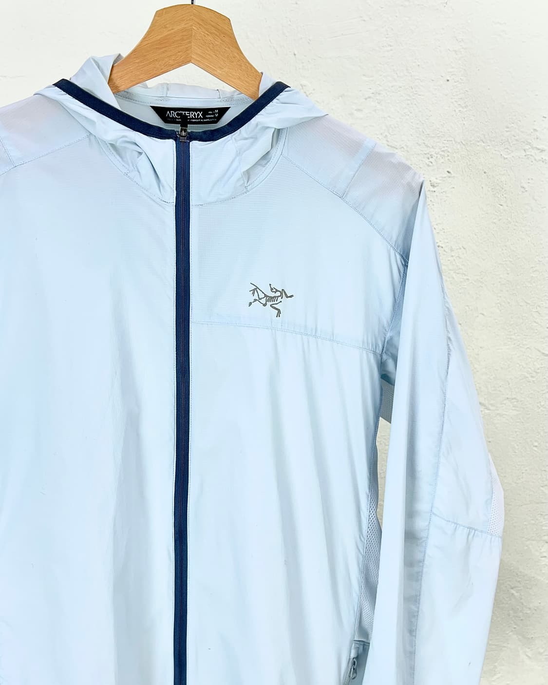 아크테릭스 인센도 에어쉘 우먼스 라이트 후디 자켓 상품이미지3