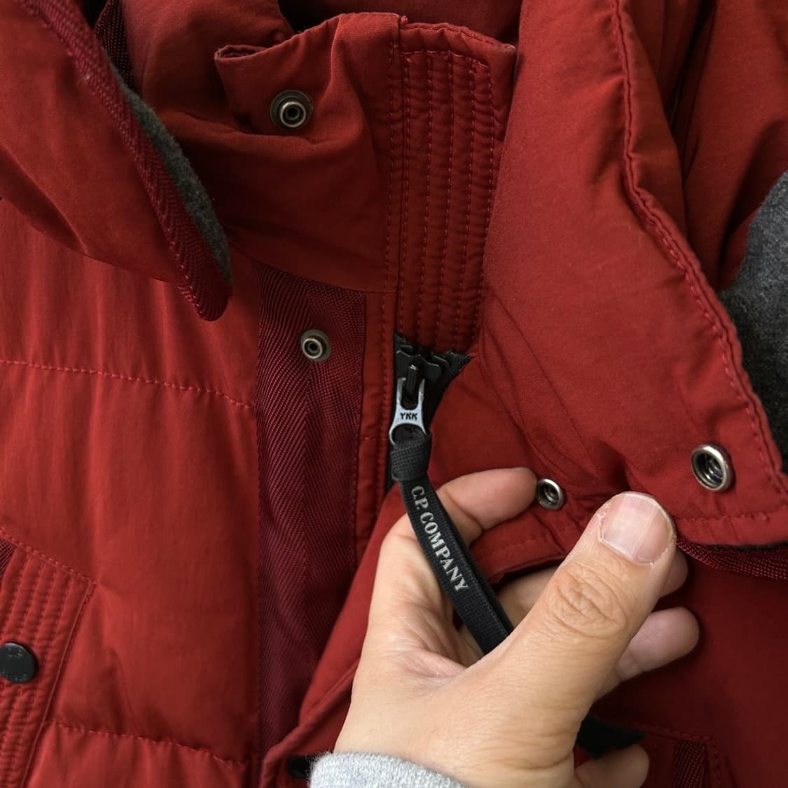 15941 - C.P 컴퍼니 덕다운 고글 패딩 상품이미지4