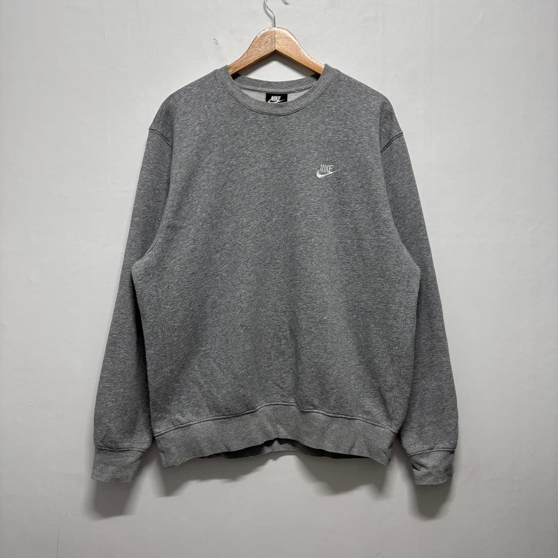 나이키 스우시 맨투맨 상품이미지1